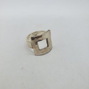Sterling Silver Square Hammered Finish Ring Size 7.75. 925